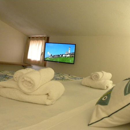 Villa Carlotta La Maddalena Ла Мадалена Екстериор снимка
